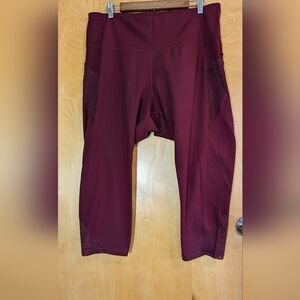Old Navy Active Elevate Legging Red/Dark Pink Size XLarge